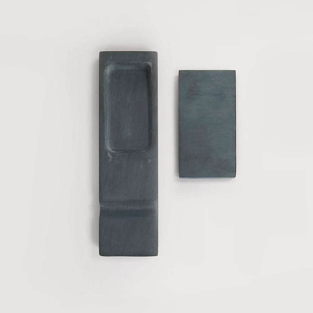 Guo Zhao Ink stone with Lid: Crafted for Precision & Beauty