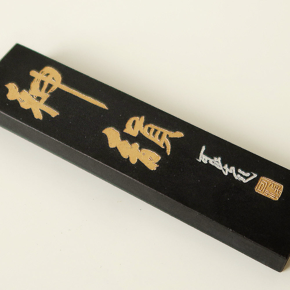 Shenyun Ink Stick: Aged Mastery for Calligraphy and Art